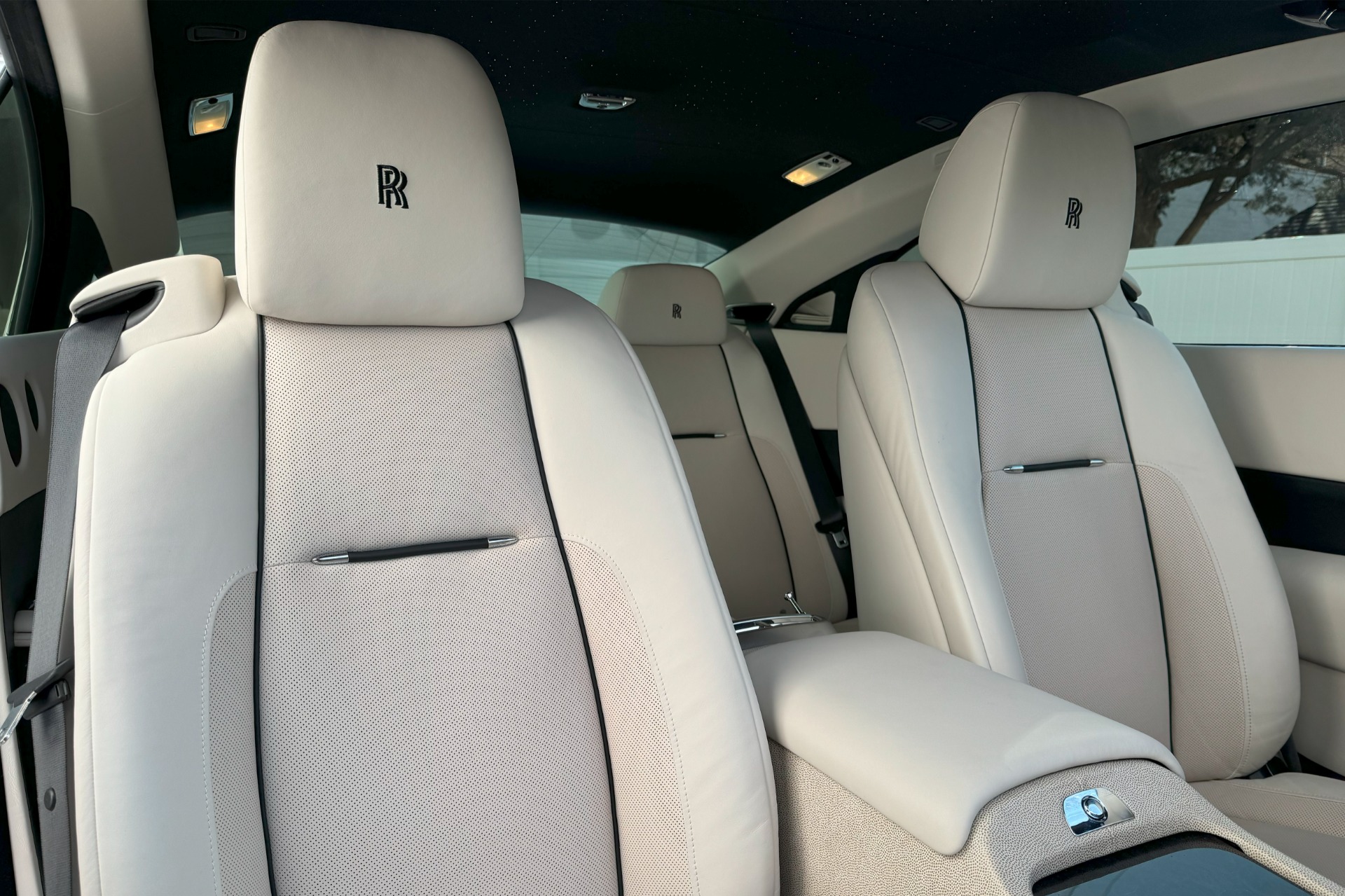 2015 Rolls-Royce Wraith Image 14