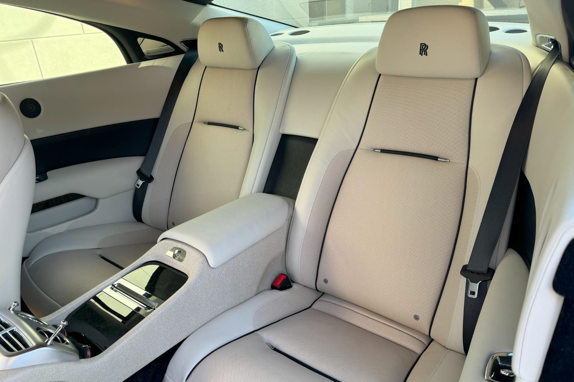 2015 Rolls-Royce Wraith Image 18