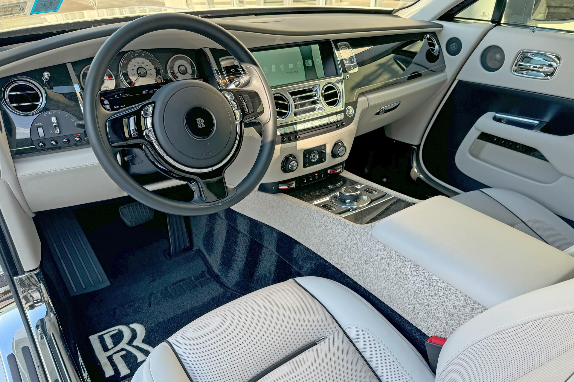 2015 Rolls-Royce Wraith Image 4