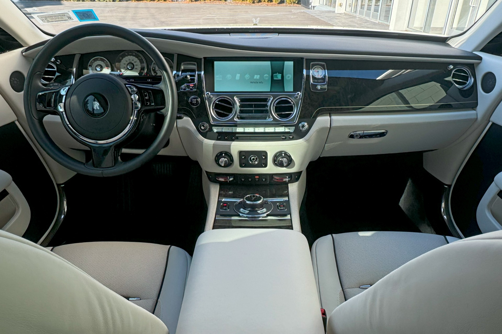 2015 Rolls-Royce Wraith Image 5