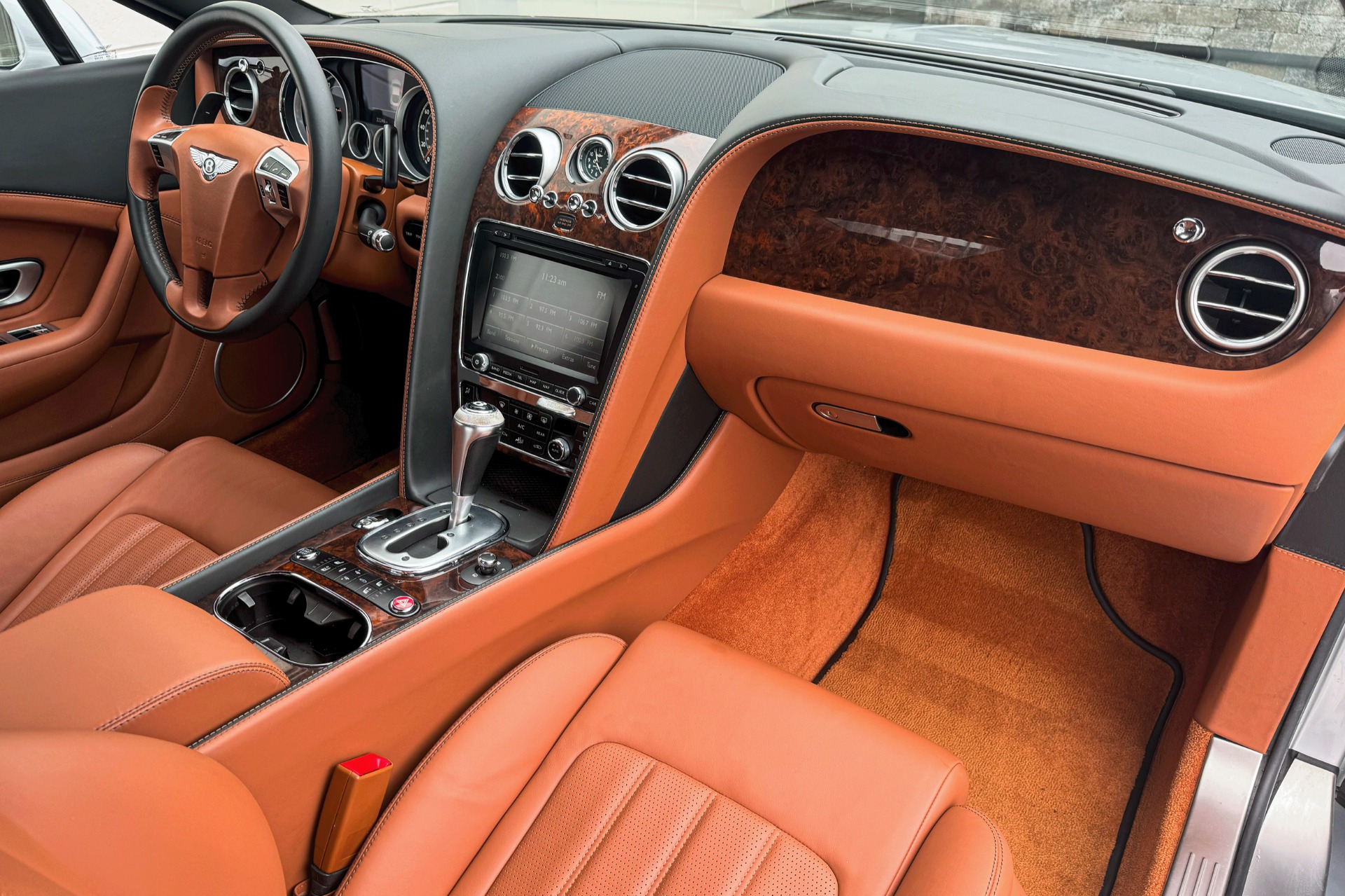 2014 Bentley Continental Image 2