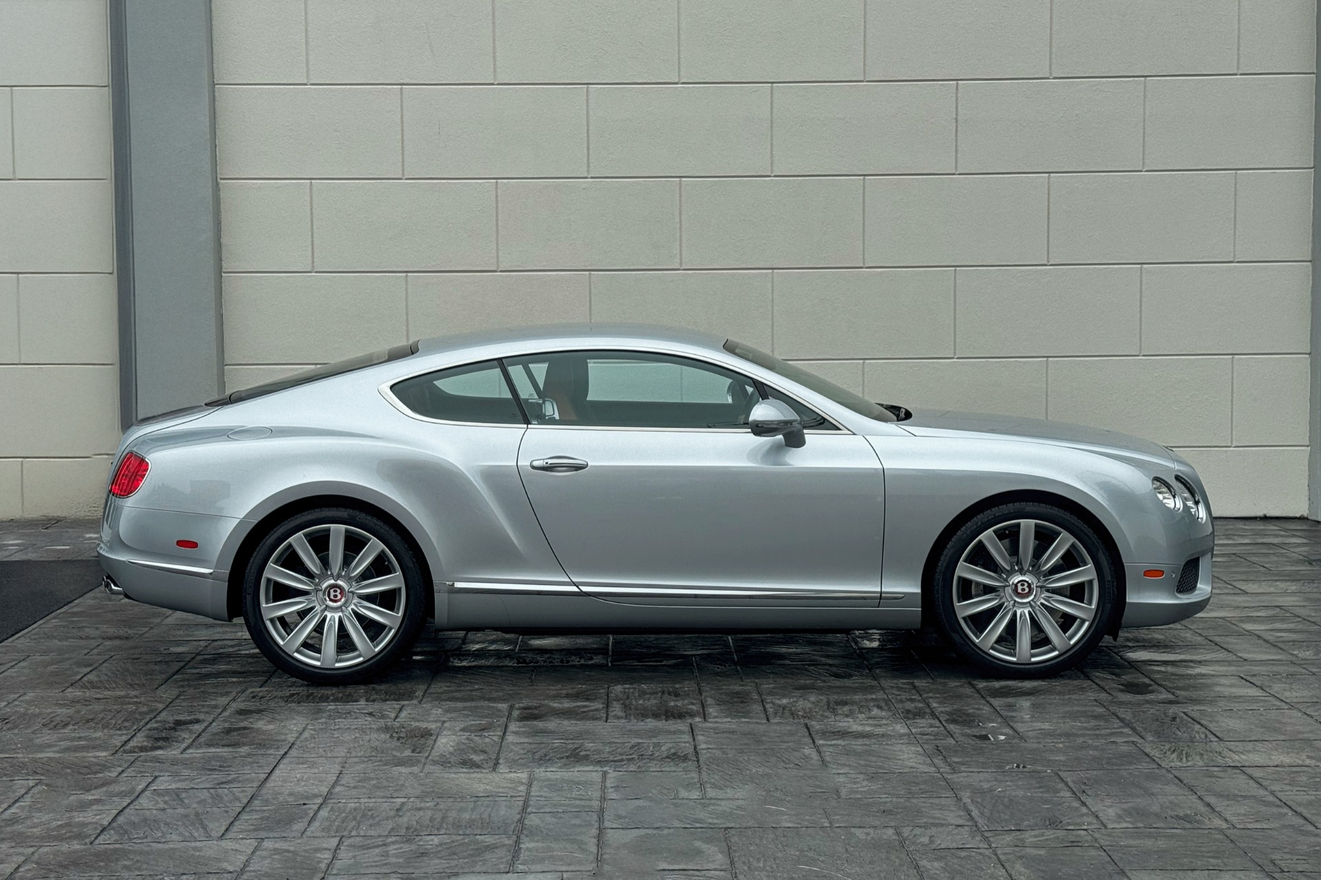 2014 Bentley Continental Image 5
