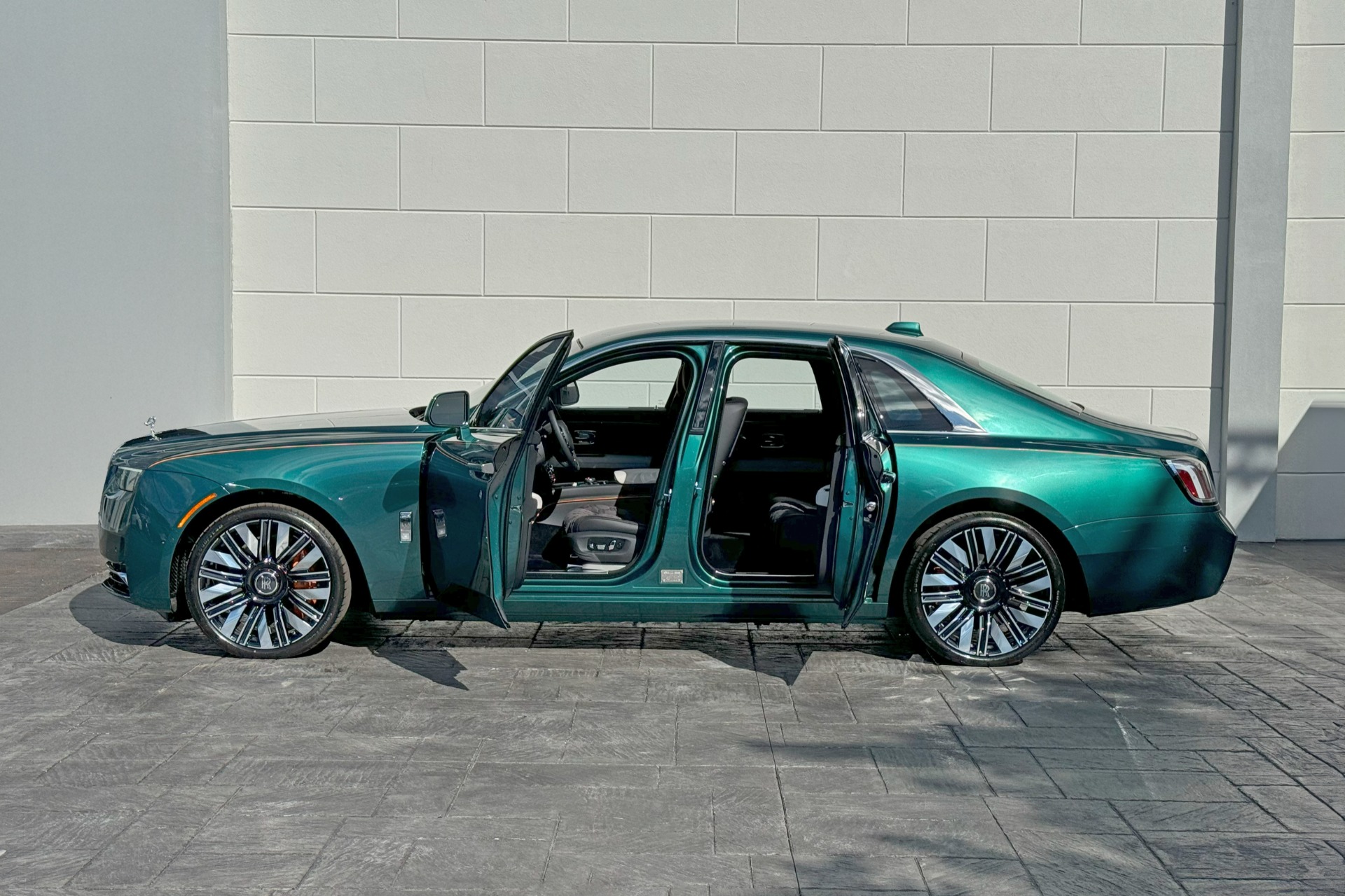 2025 Rolls-Royce Ghost Image 23