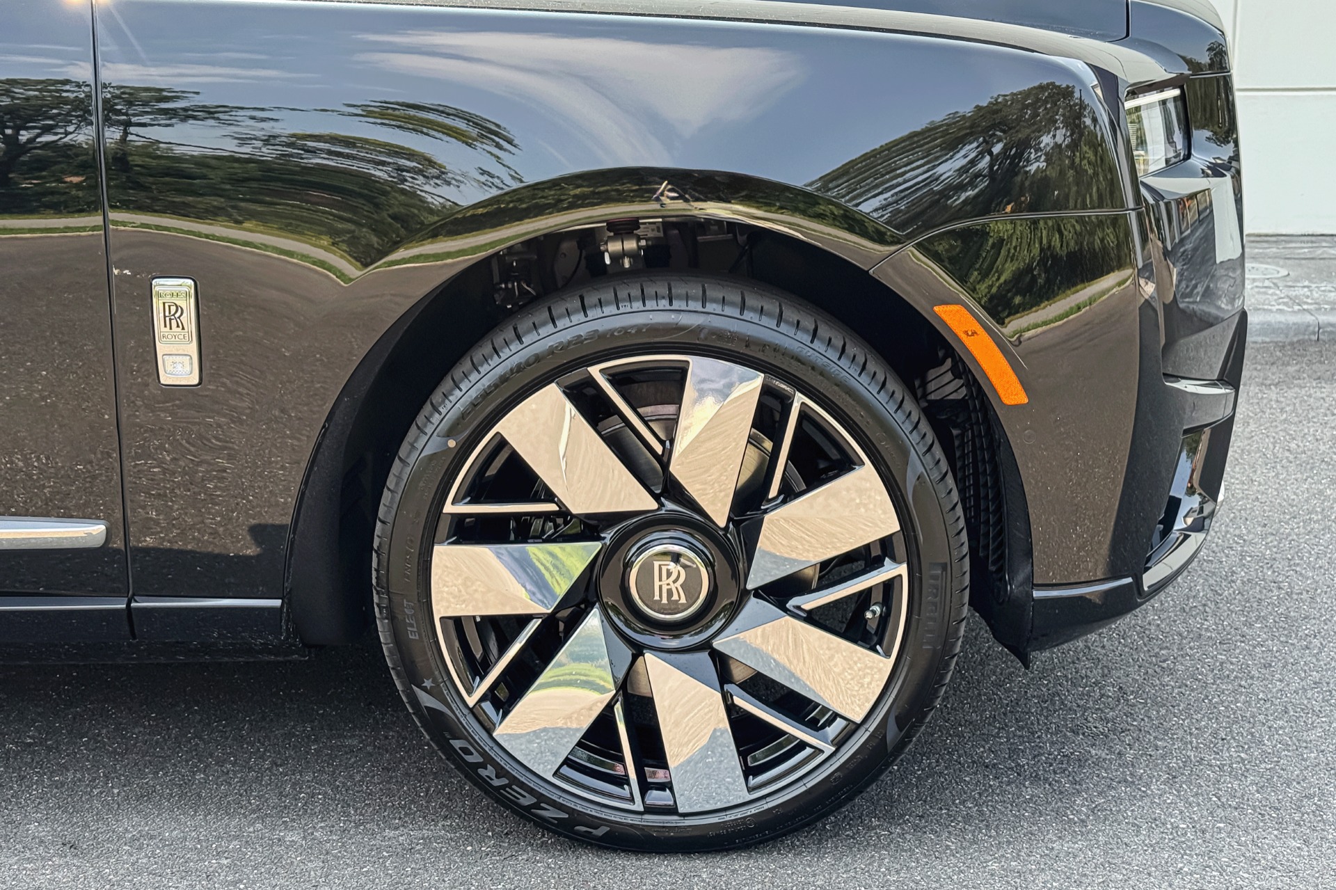 New-2025-Rolls-Royce-Cullinan-