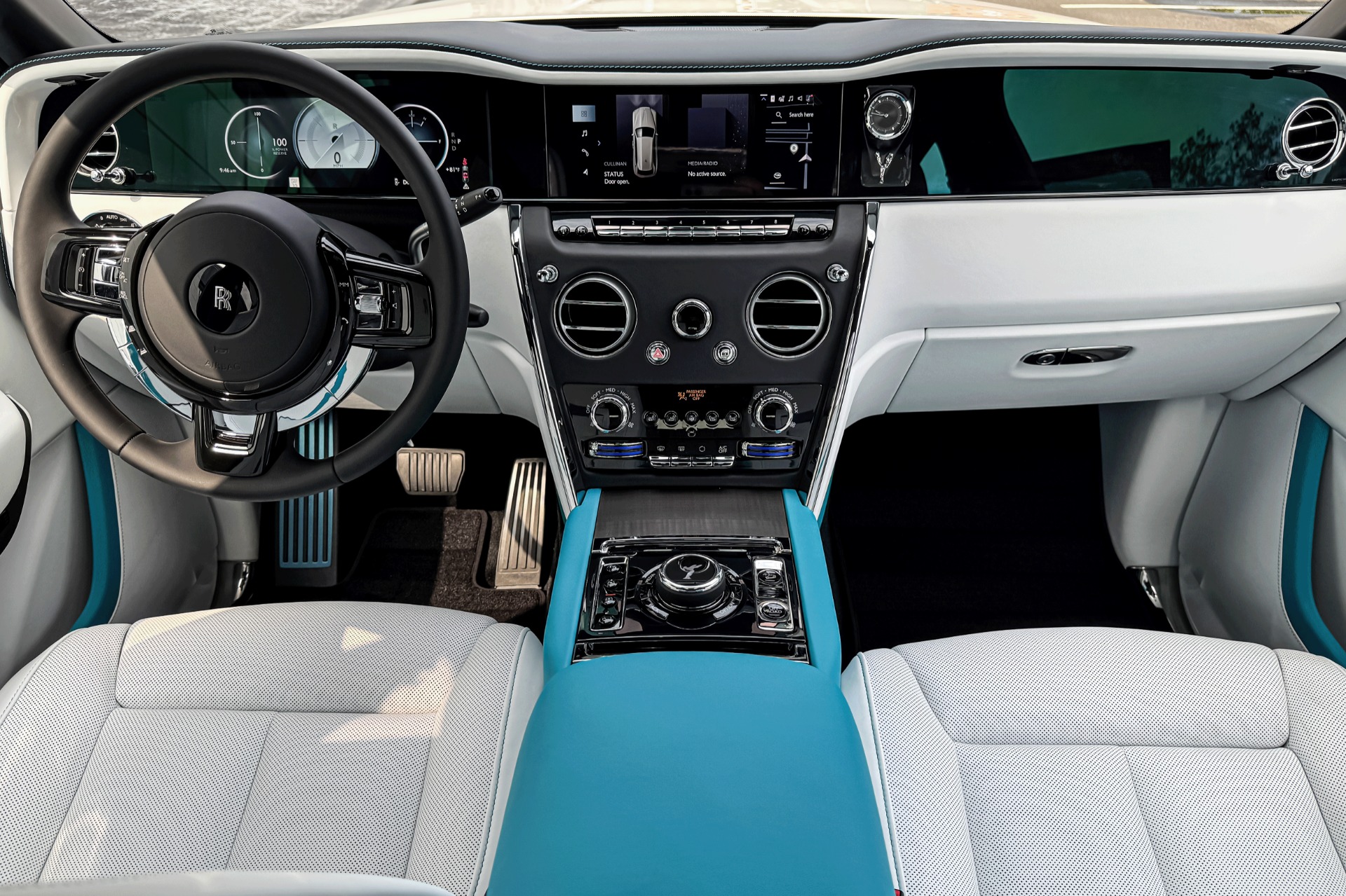 2025 Rolls-Royce Cullinan Image 4
