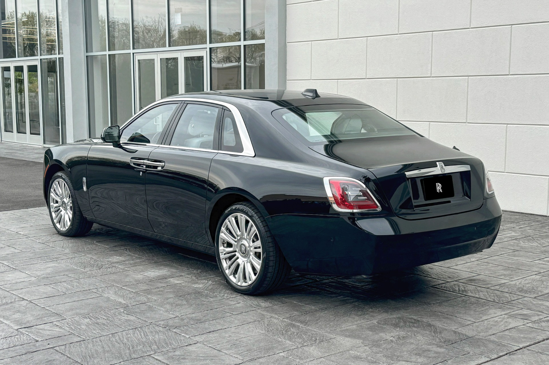 2021 Rolls-Royce Ghost Image 25