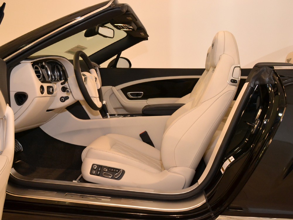 2013 Bentley Continental GT Convertible Image 20