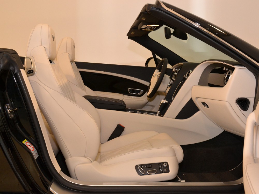 2013 Bentley Continental GT Convertible Image 24
