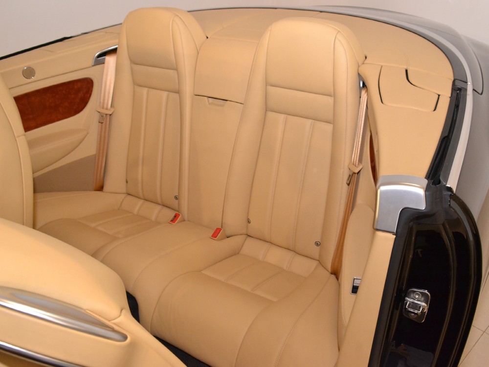 2007 Bentley Continental GT Convertible Image 23