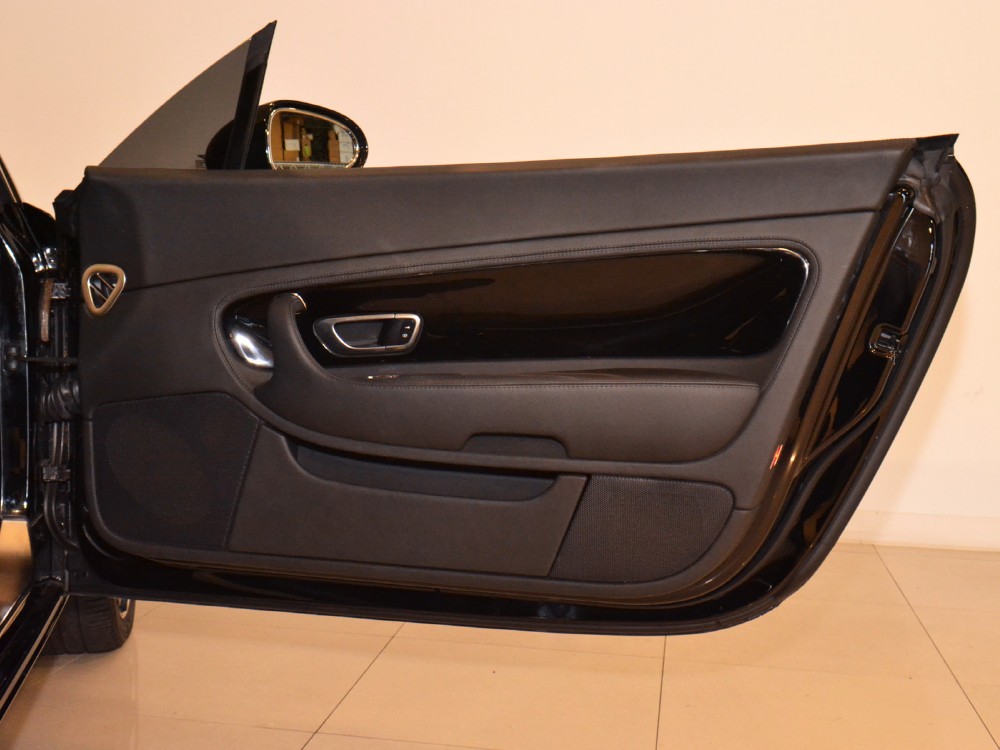 2006 Bentley Continental GT Image 12