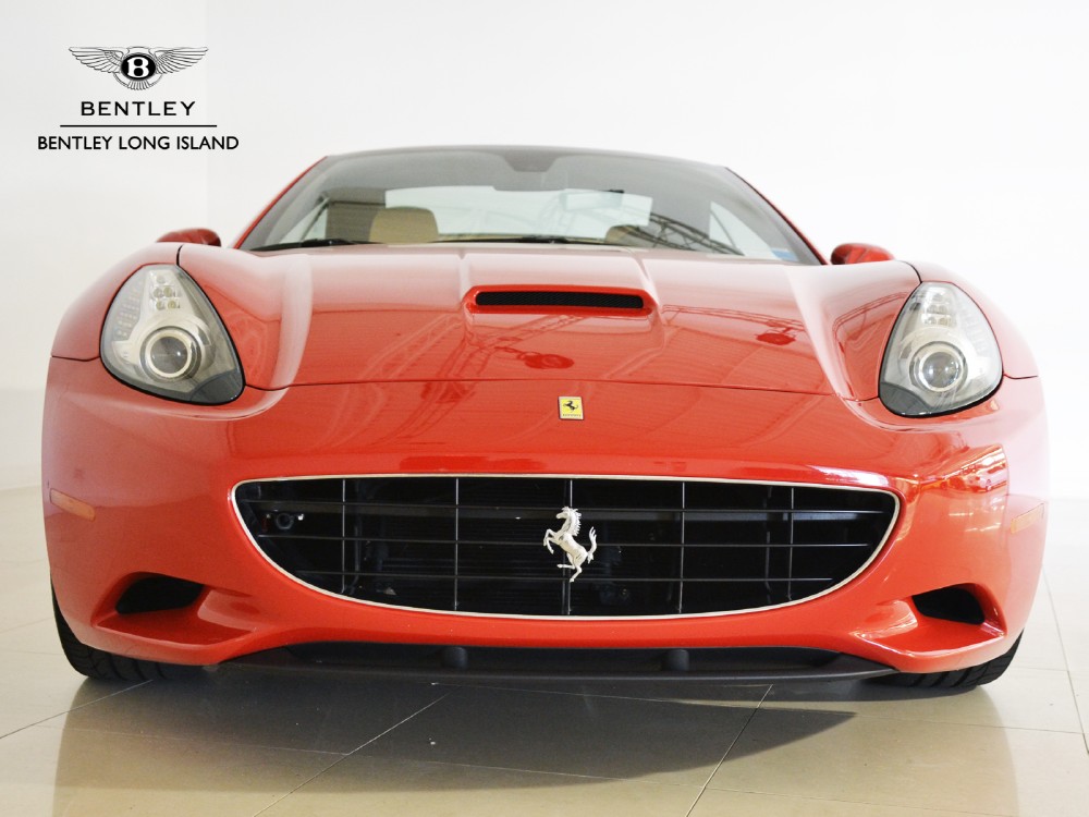 2010 Ferrari California Image 14