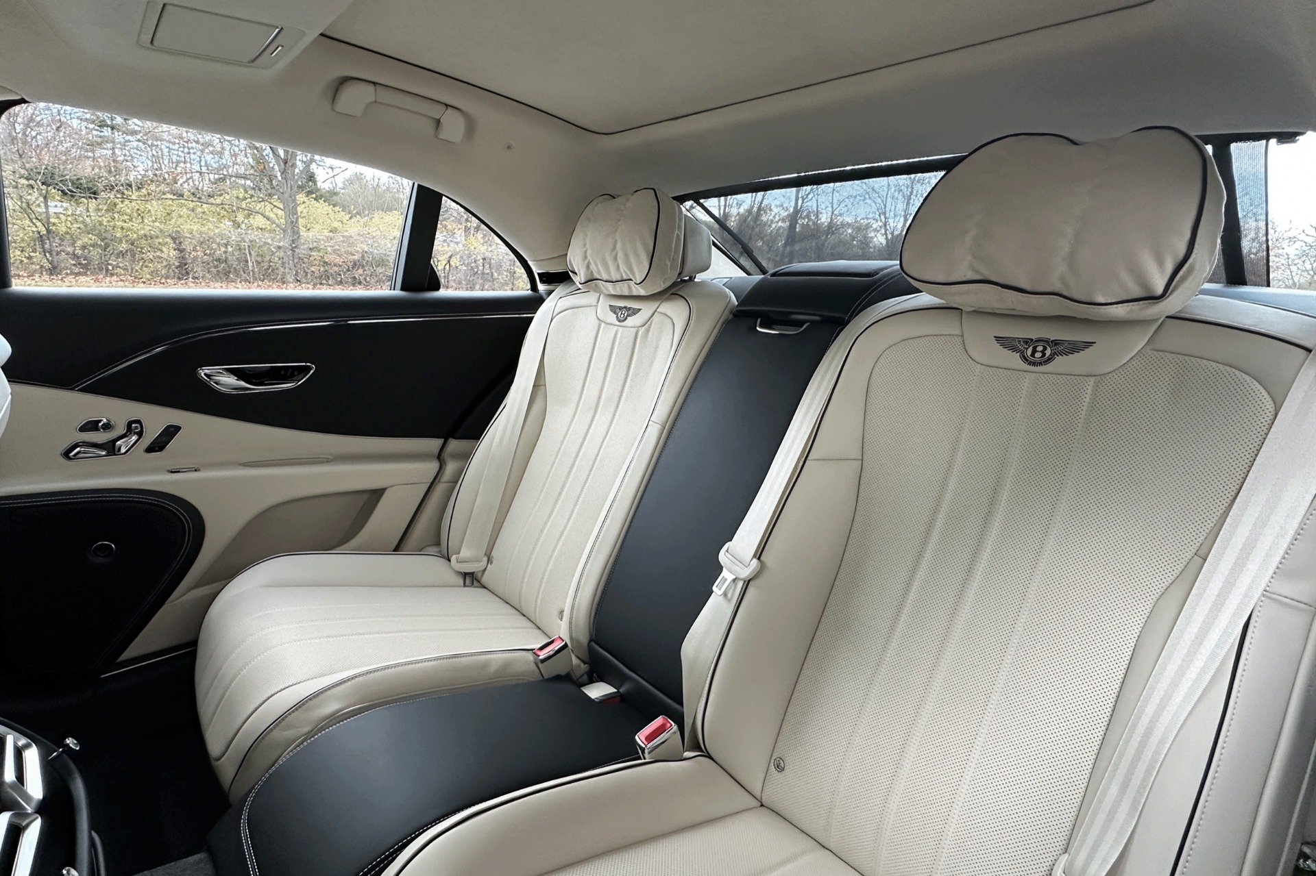 2026 Bentley Flying Spur Image 14