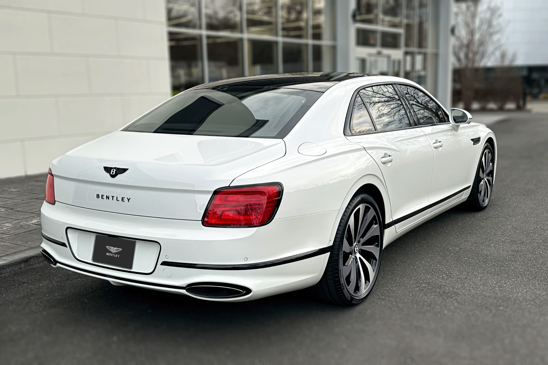 2026 Bentley Flying Spur Image 21