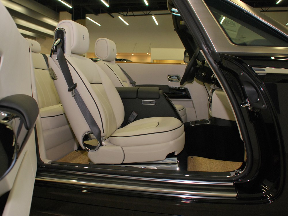 2013 Rolls-Royce Phantom Drophead Coupe (Series II) Image 22