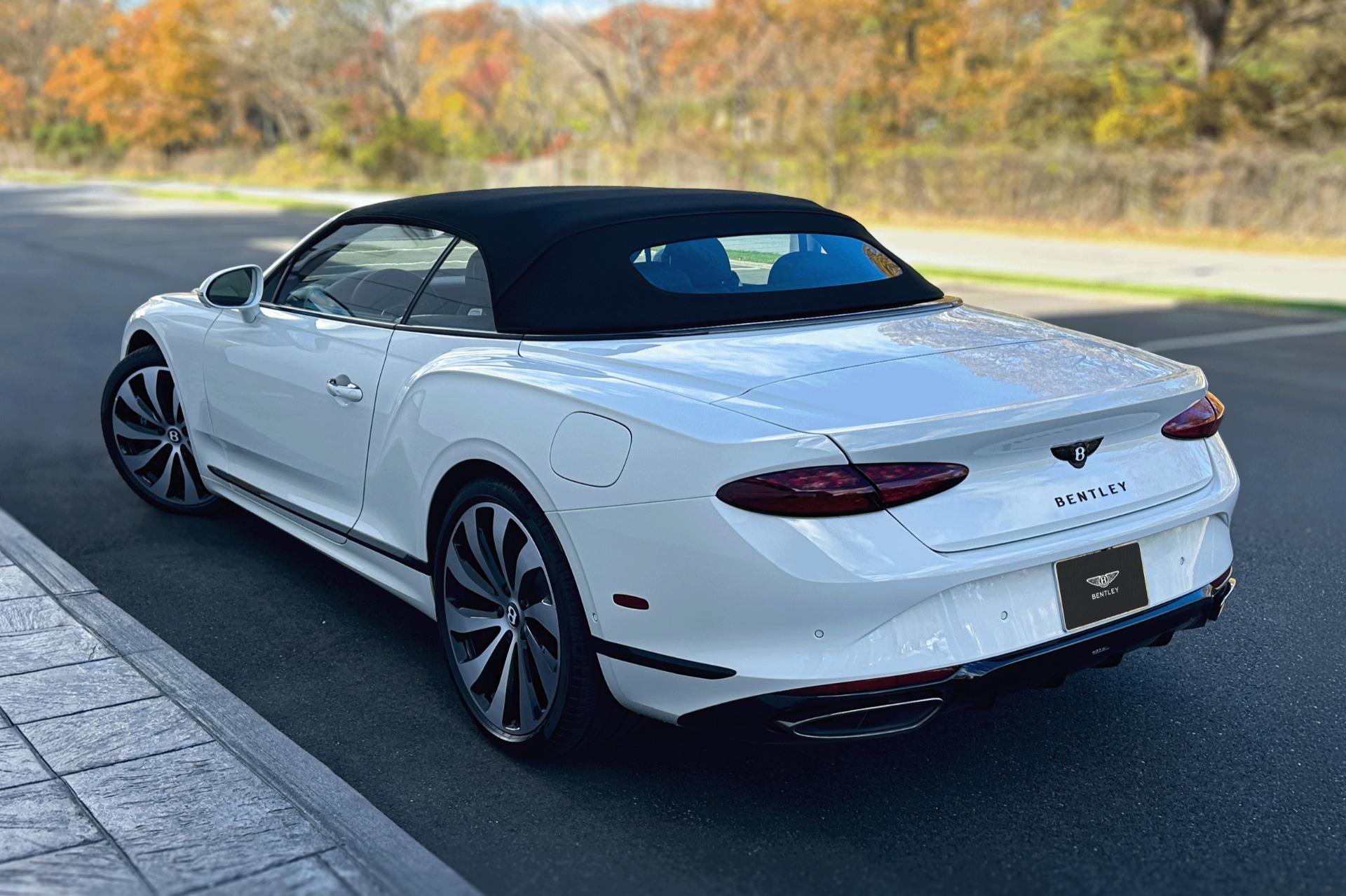 2026 Bentley Continental GT Image 3