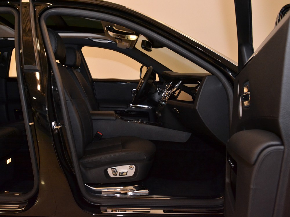 2011 Rolls-Royce Ghost Image 15