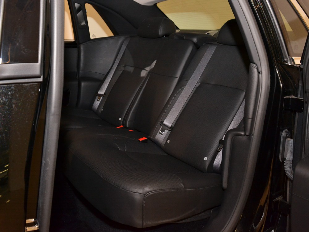 2011 Rolls-Royce Ghost Image 17
