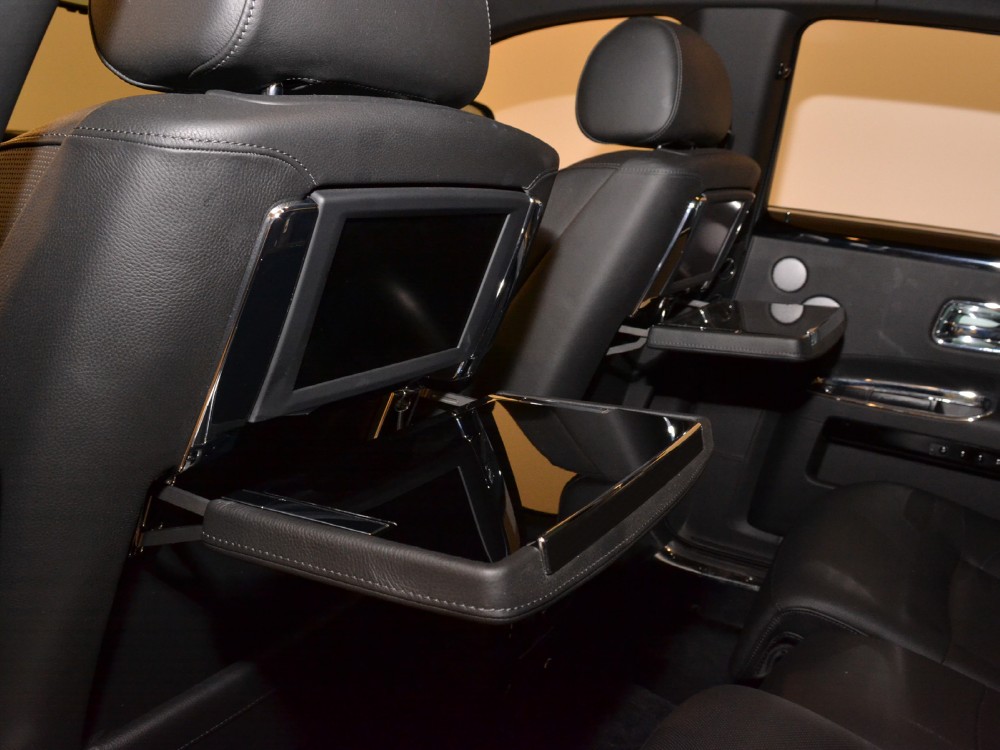 2011 Rolls-Royce Ghost Image 19