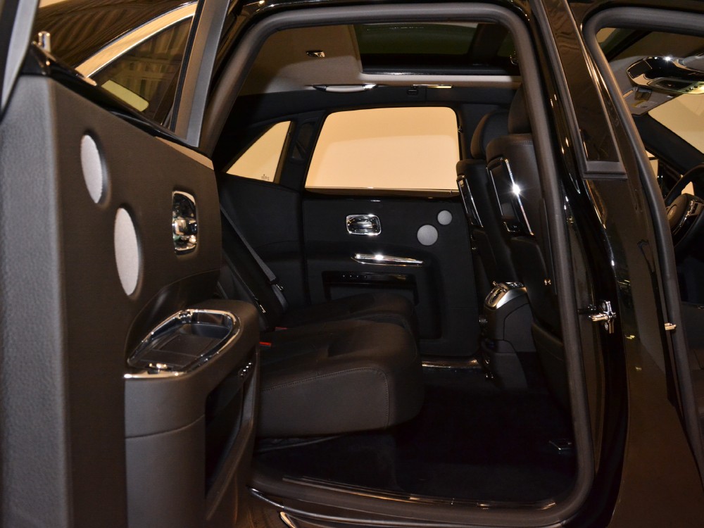 2011 Rolls-Royce Ghost Image 21