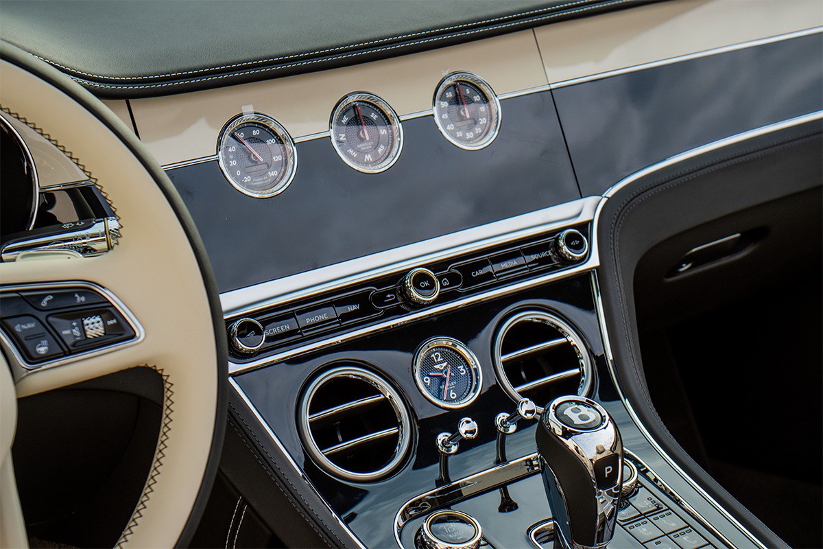 2024 Bentley Continental GTC Image 22