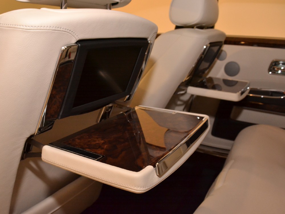 2011 Rolls-Royce Ghost Image 19
