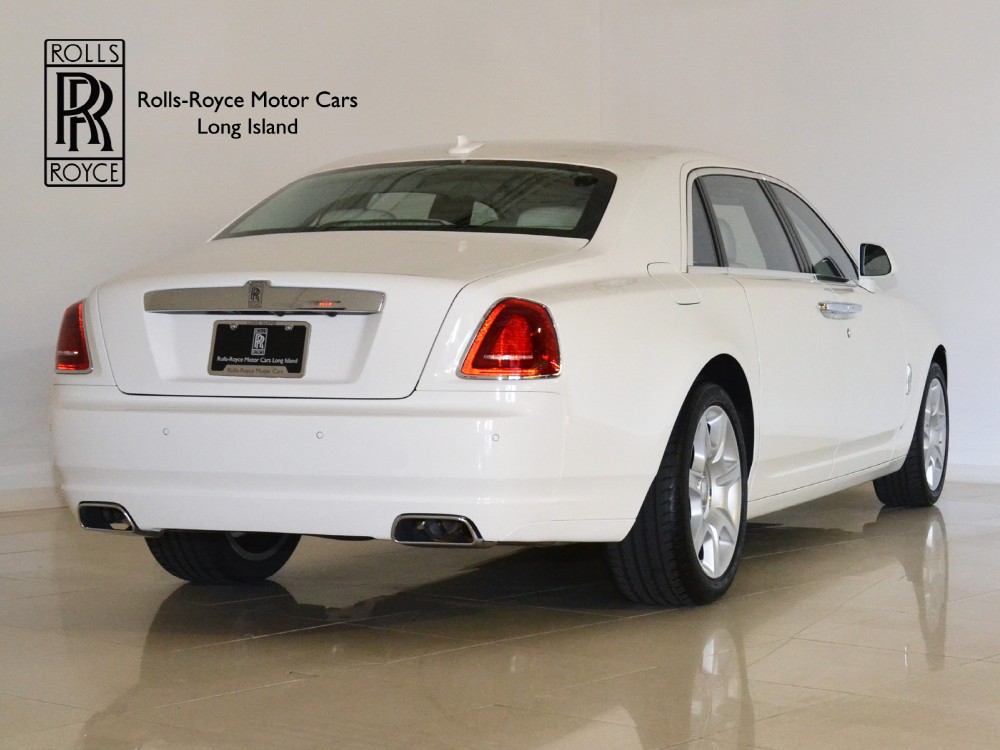 2011 Rolls-Royce Ghost Image 2