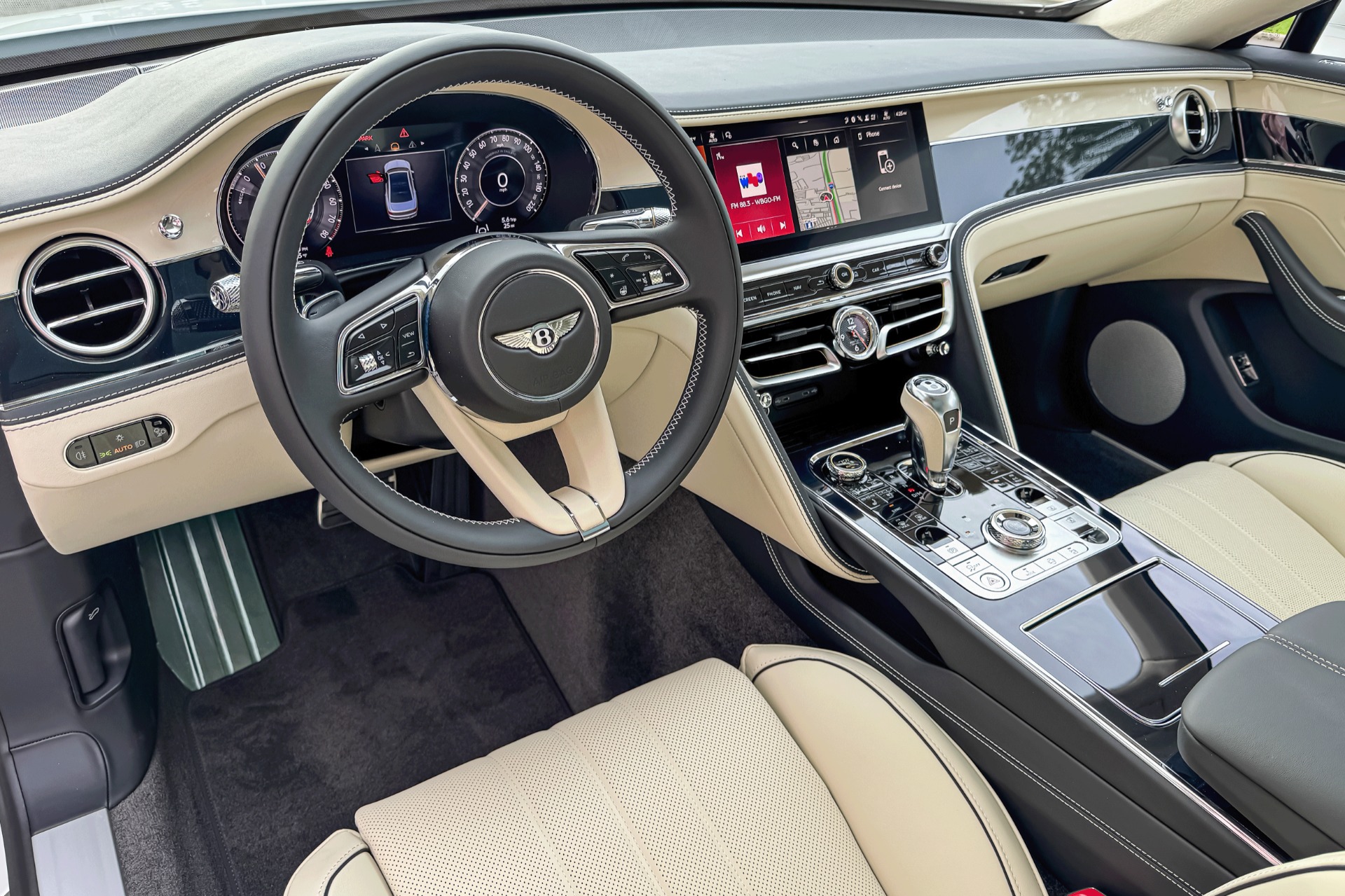 2026 Bentley Flying Spur Image 10