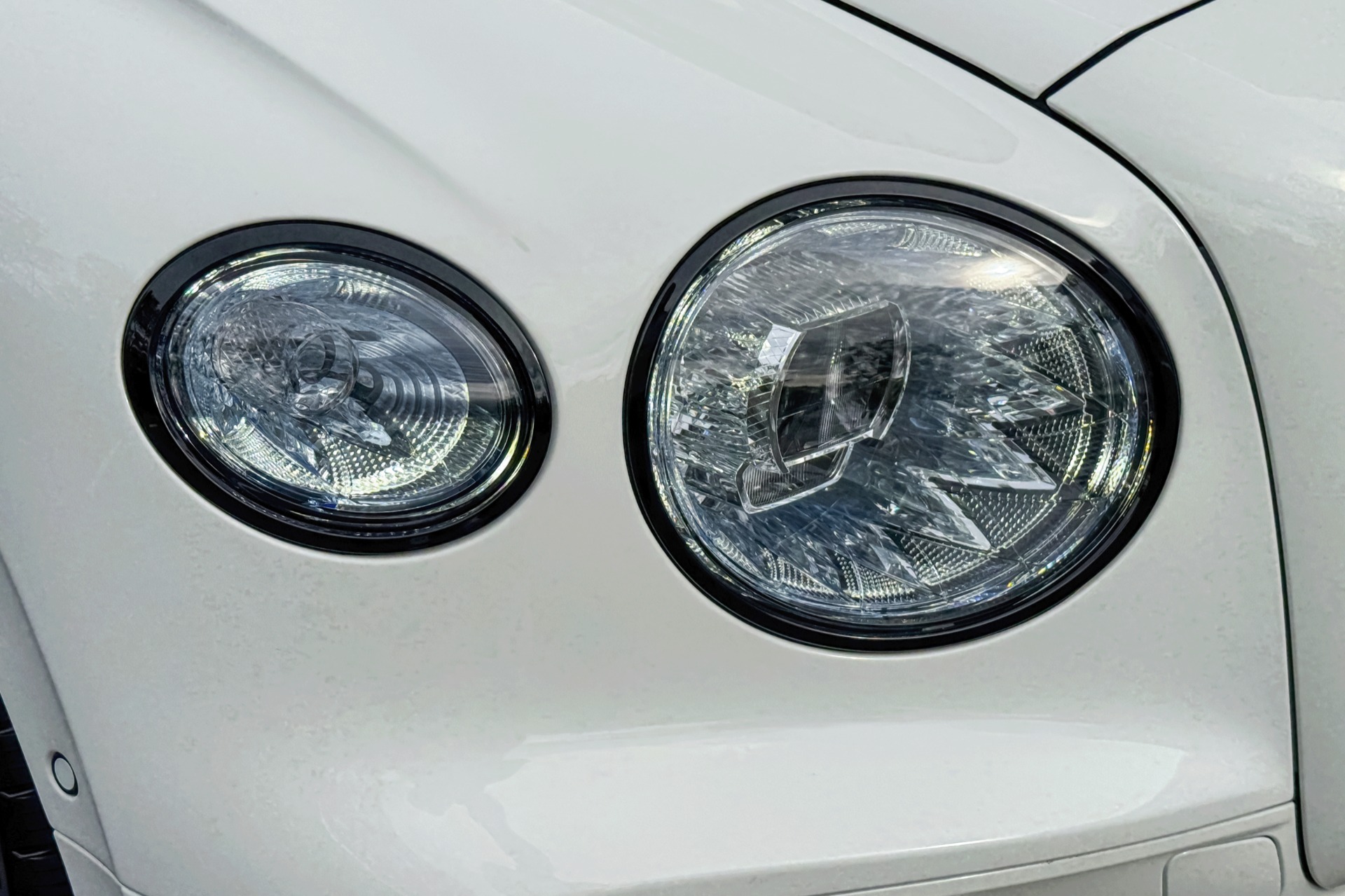 2026 Bentley Flying Spur Image 25