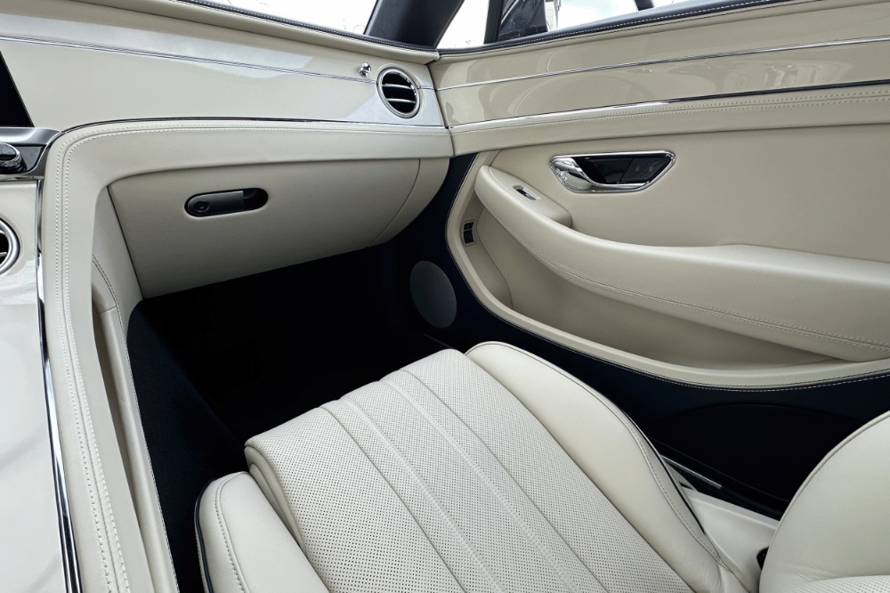 2026 Bentley Continental GT Image 12
