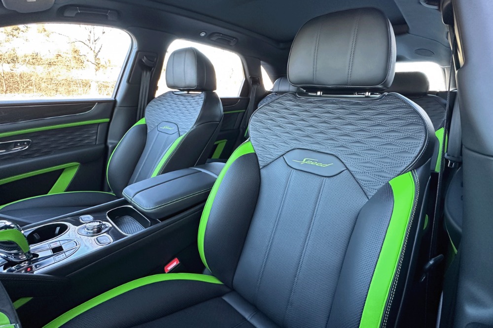 2026 Bentley Bentayga Image 10
