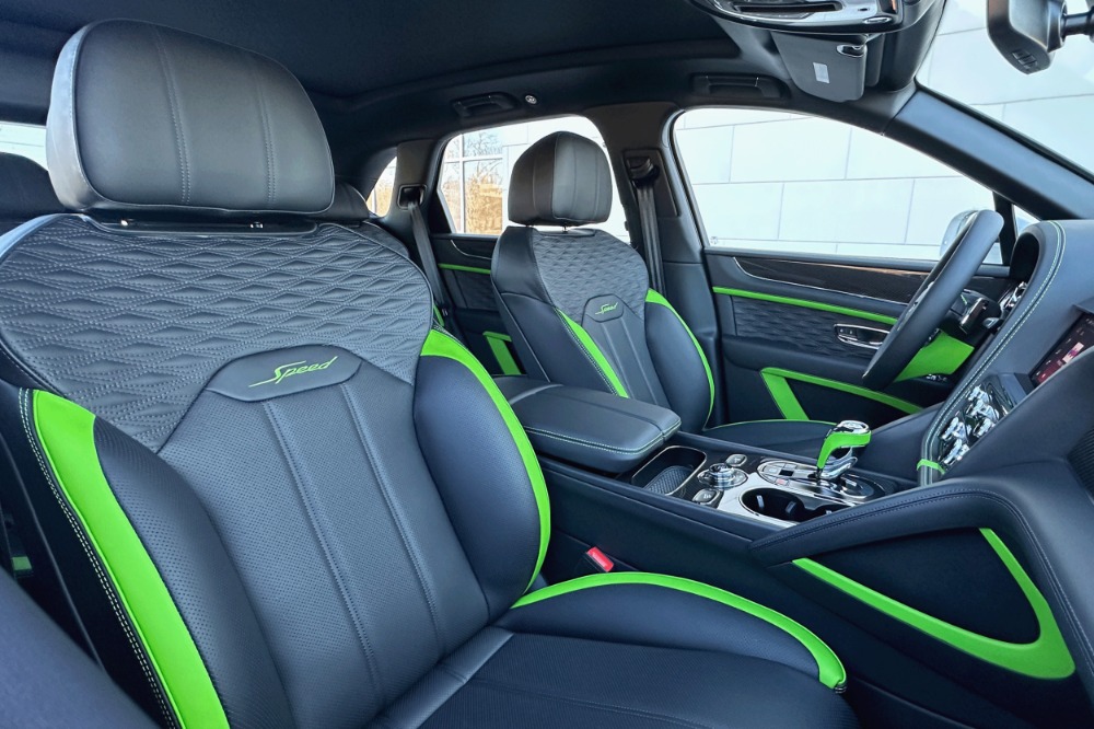 2026 Bentley Bentayga Image 13