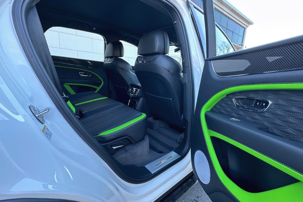 2026 Bentley Bentayga Image 17