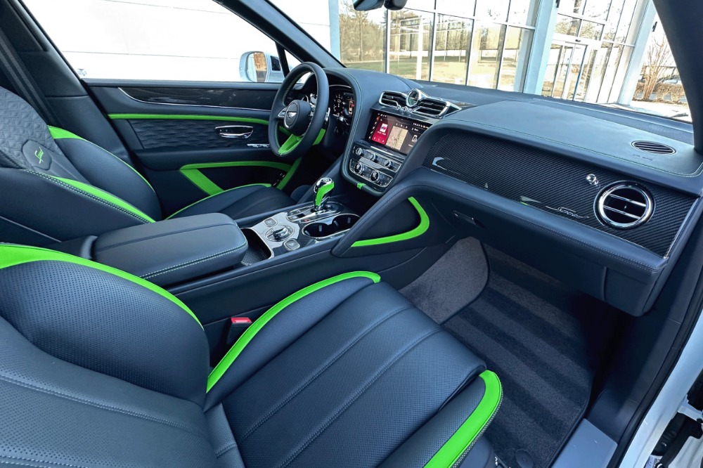 2026 Bentley Bentayga Image 2