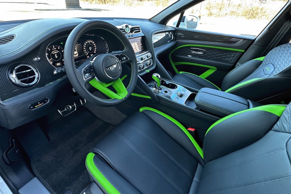2026 Bentley Bentayga Image 8