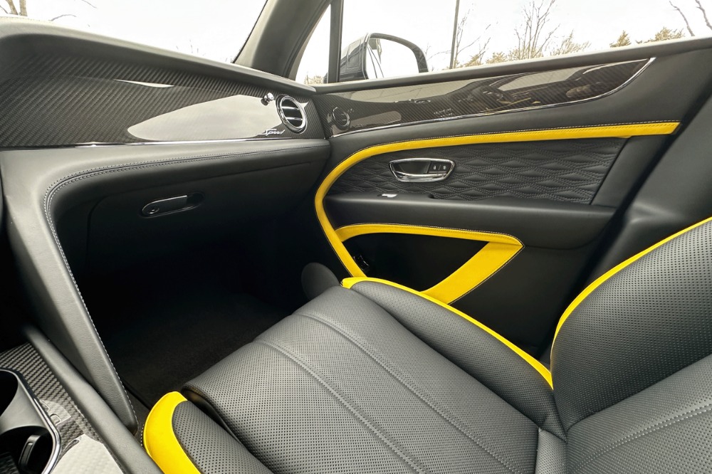 2026 Bentley Bentayga Image 12