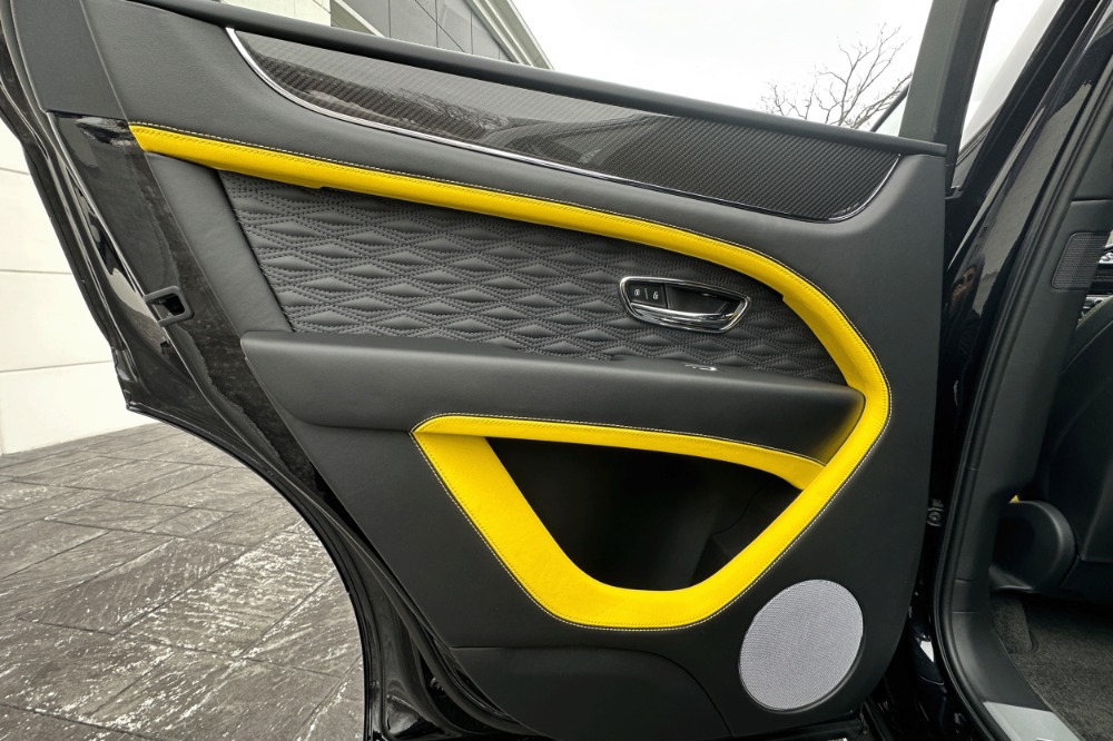 2026 Bentley Bentayga Image 7