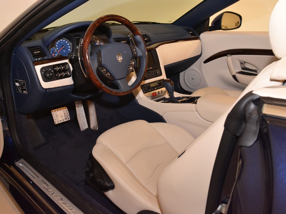 2012 Maserati GranTurismo Image 3