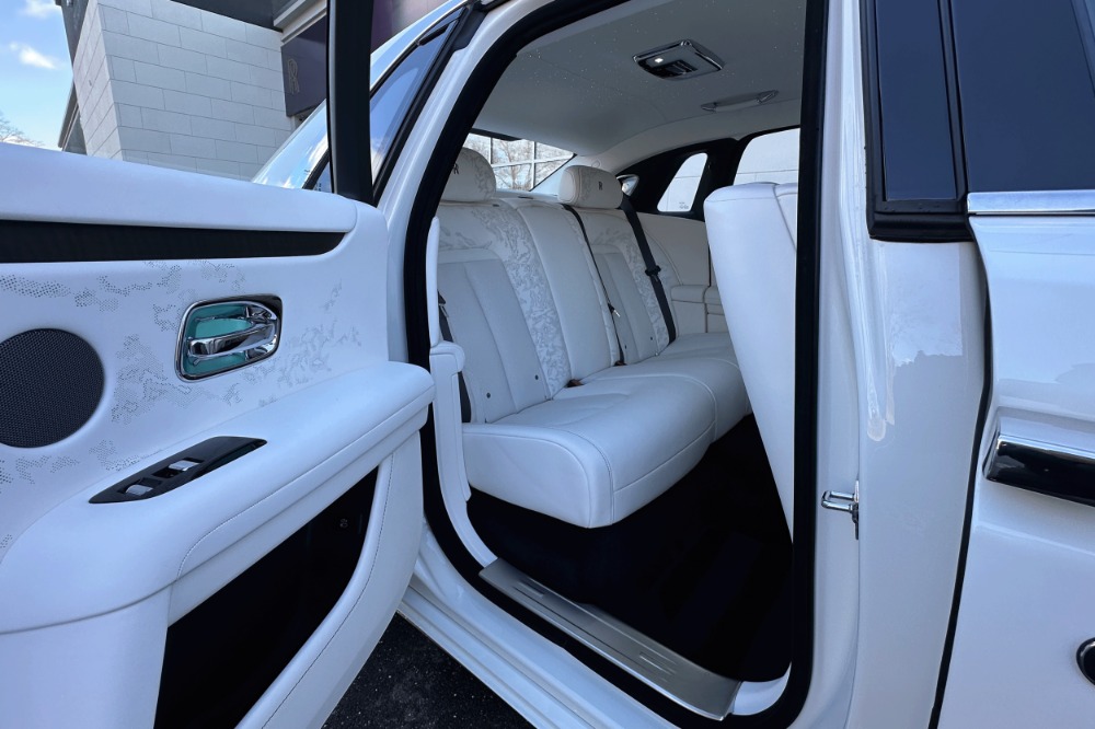 2026 Rolls-Royce Ghost Image 12