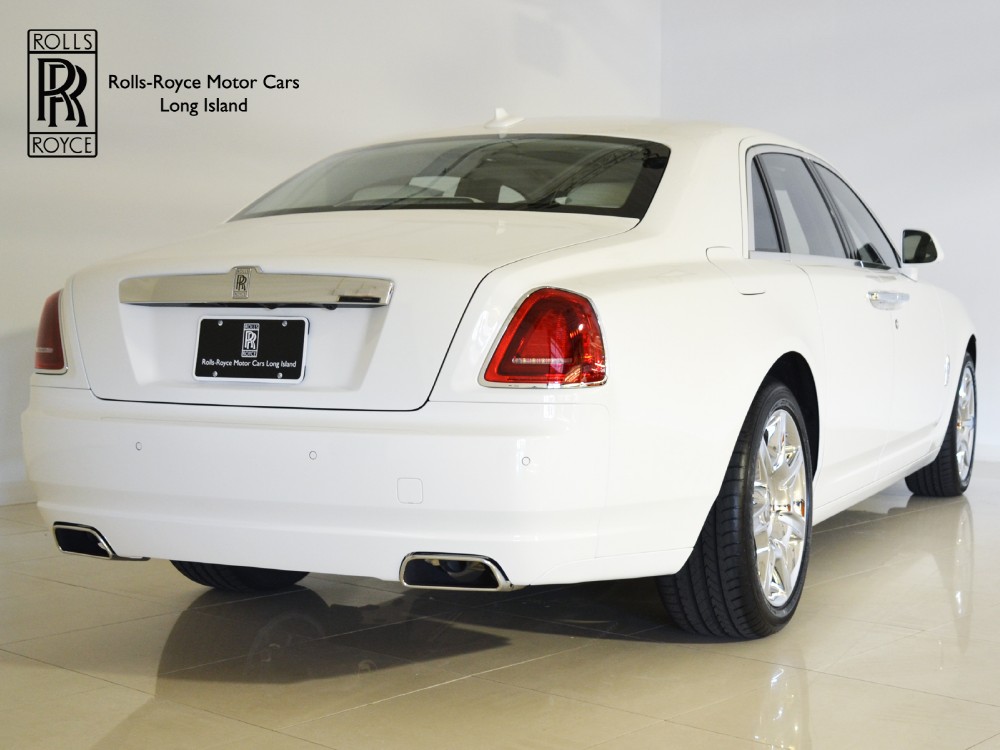 2012 Rolls-Royce Ghost Image 2