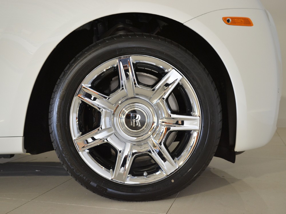 2012 Rolls-Royce Ghost Image 4