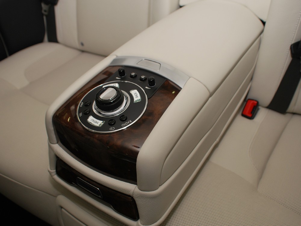 2012 Rolls-Royce Ghost Image 21