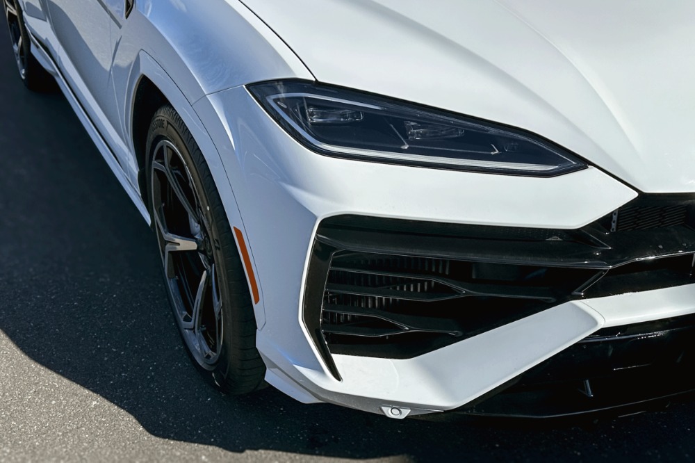 2026 Lamborghini Urus Image 23