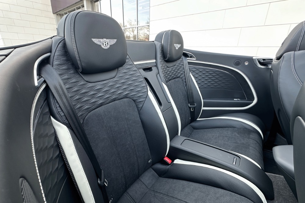 2026 Bentley Continental GTC Speed - Photo 16