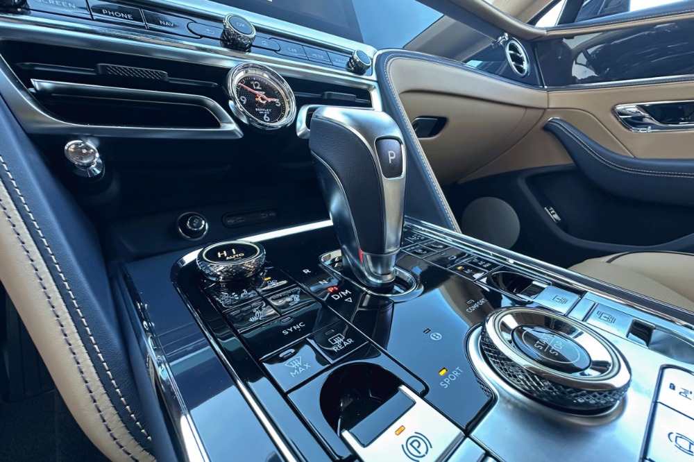 2026 Bentley Flying Spur Image 11