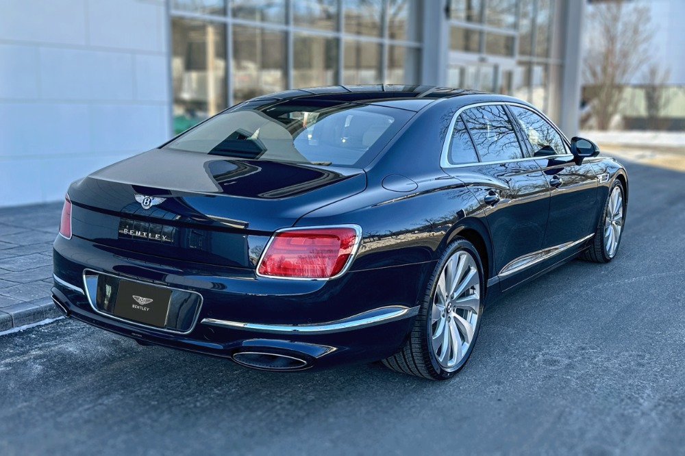 2026 Bentley Flying Spur Image 18