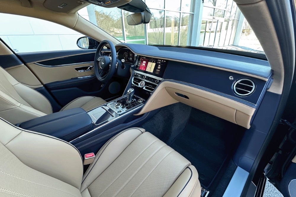 2026 Bentley Flying Spur Image 2