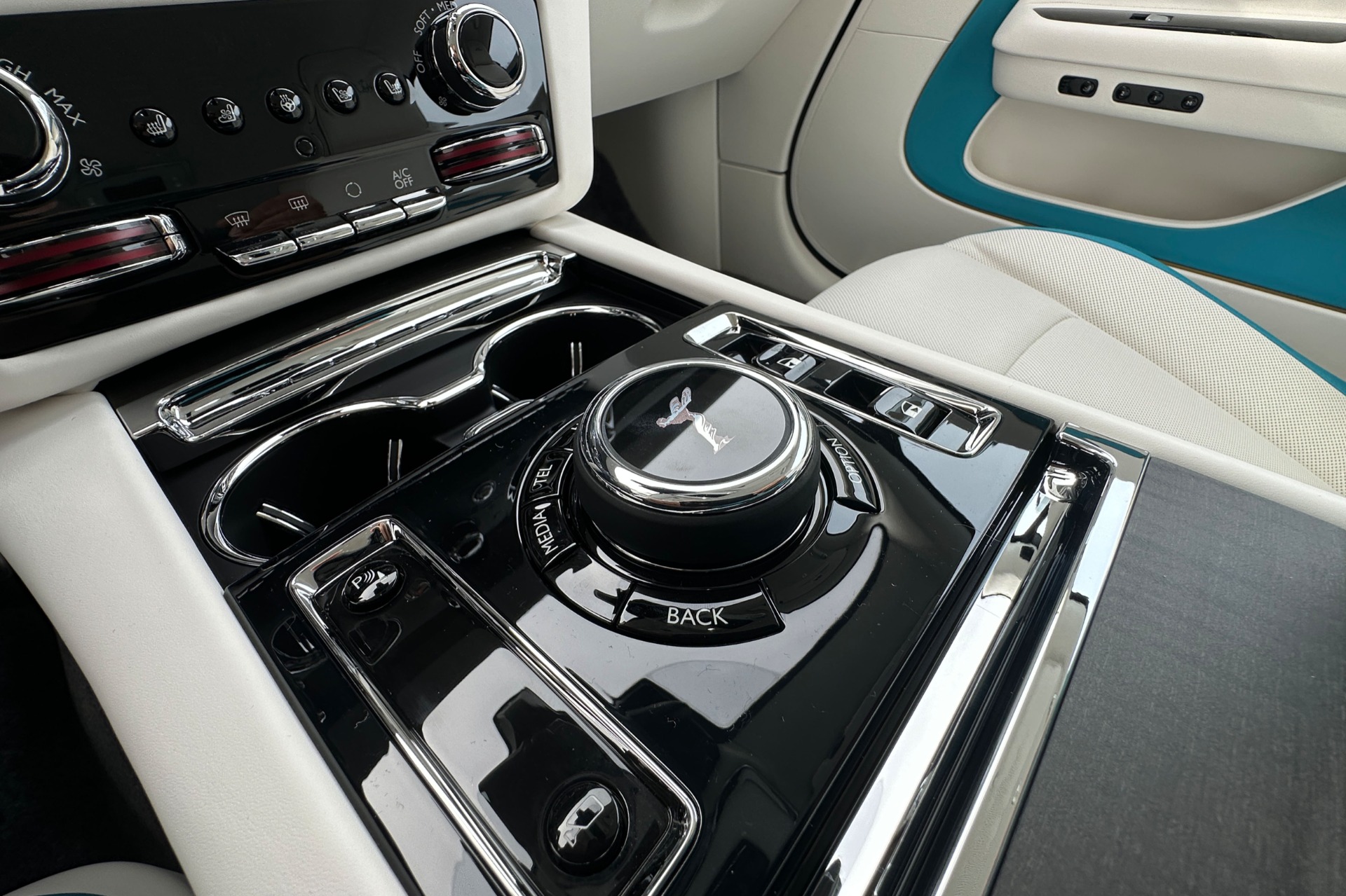 2026 Rolls-Royce Spectre Image 10
