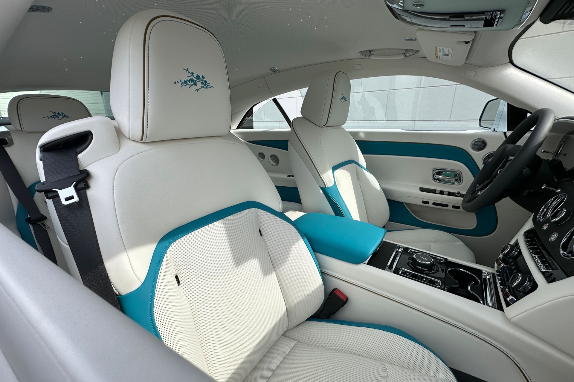2026 Rolls-Royce Spectre Image 12