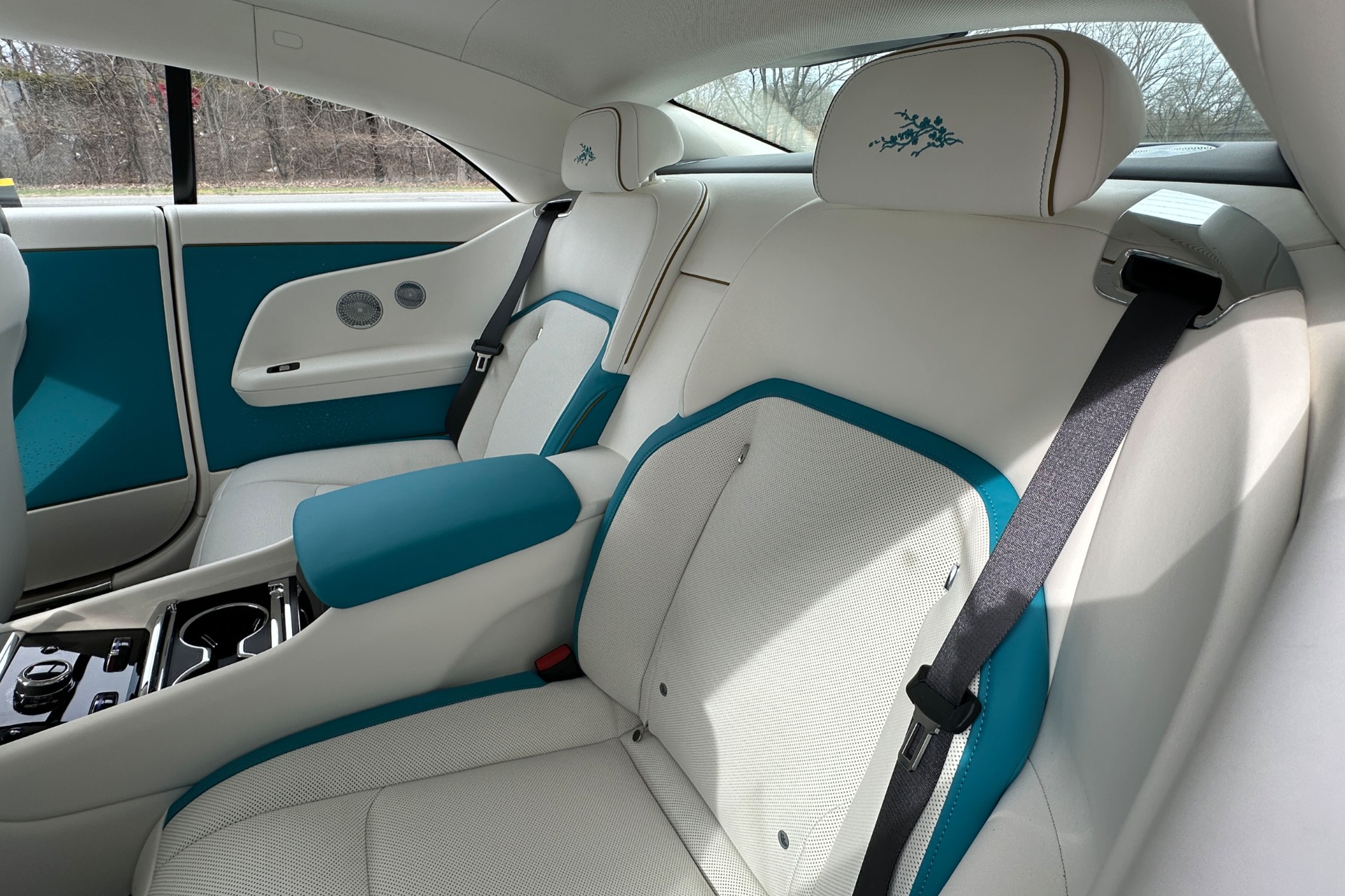 2026 Rolls-Royce Spectre Image 17