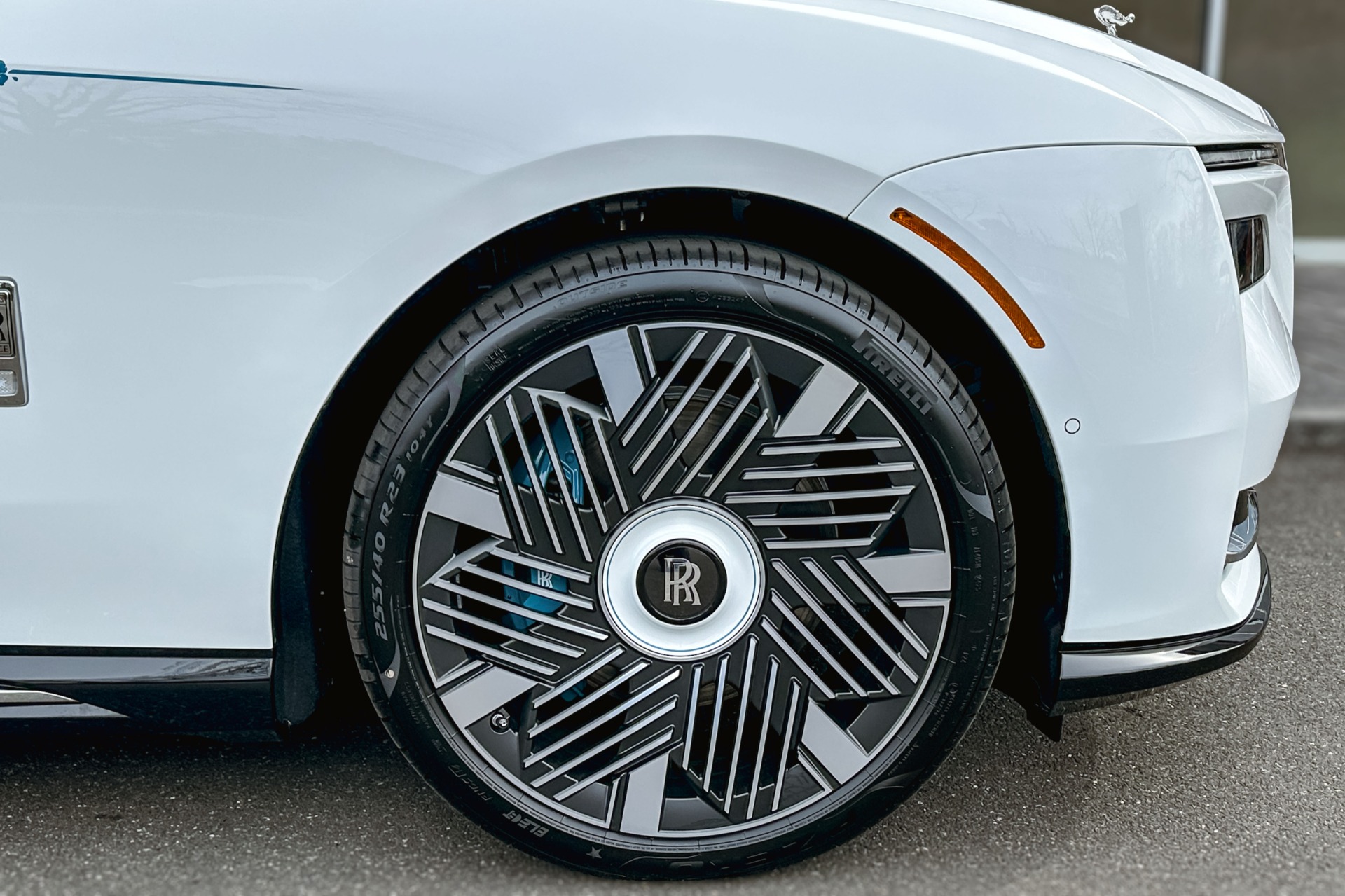 2026 Rolls-Royce Spectre Image 22